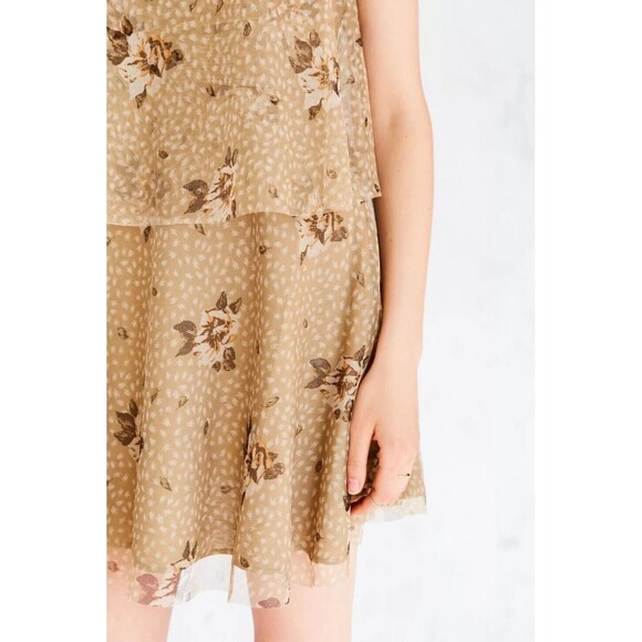 Kimchi Women Floral Mini Ruffle Dress Size 0 Urban Outfitters Romantic - Picture 14 of 16